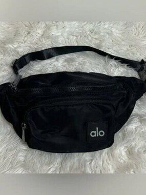 ALO YOGA Explorer Fanny Pack Black & Belt & Crossbody Bag